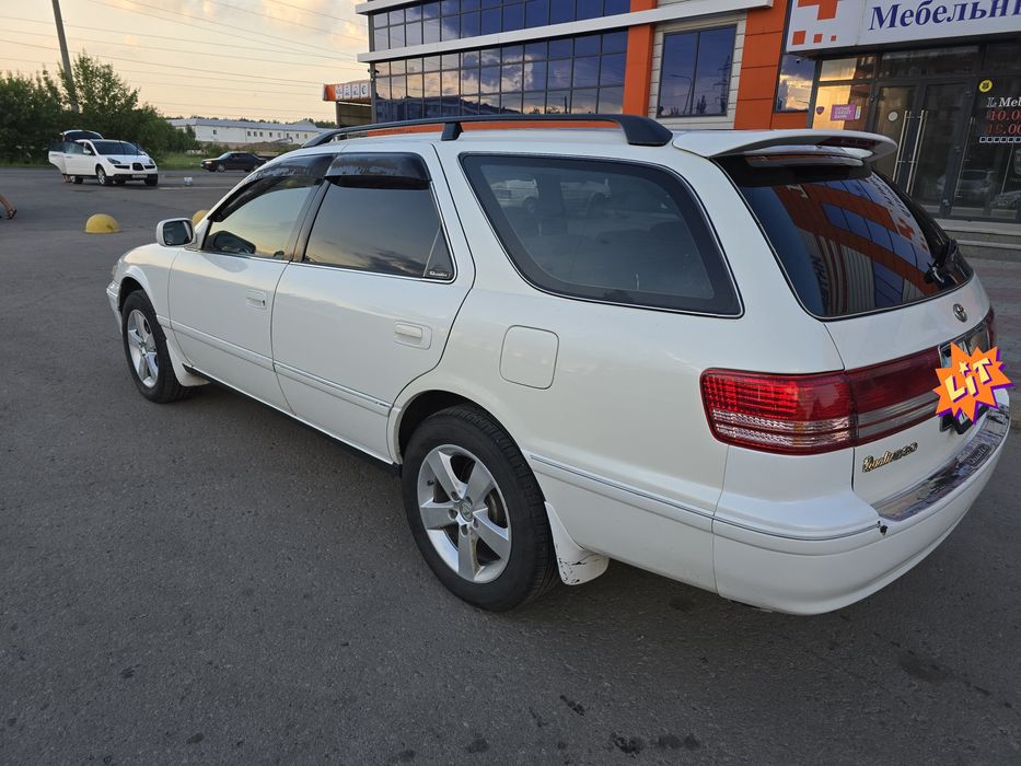 Продам Toyota mark 2 Qualis