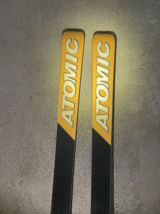 Schiuri Atomic R9 170cm