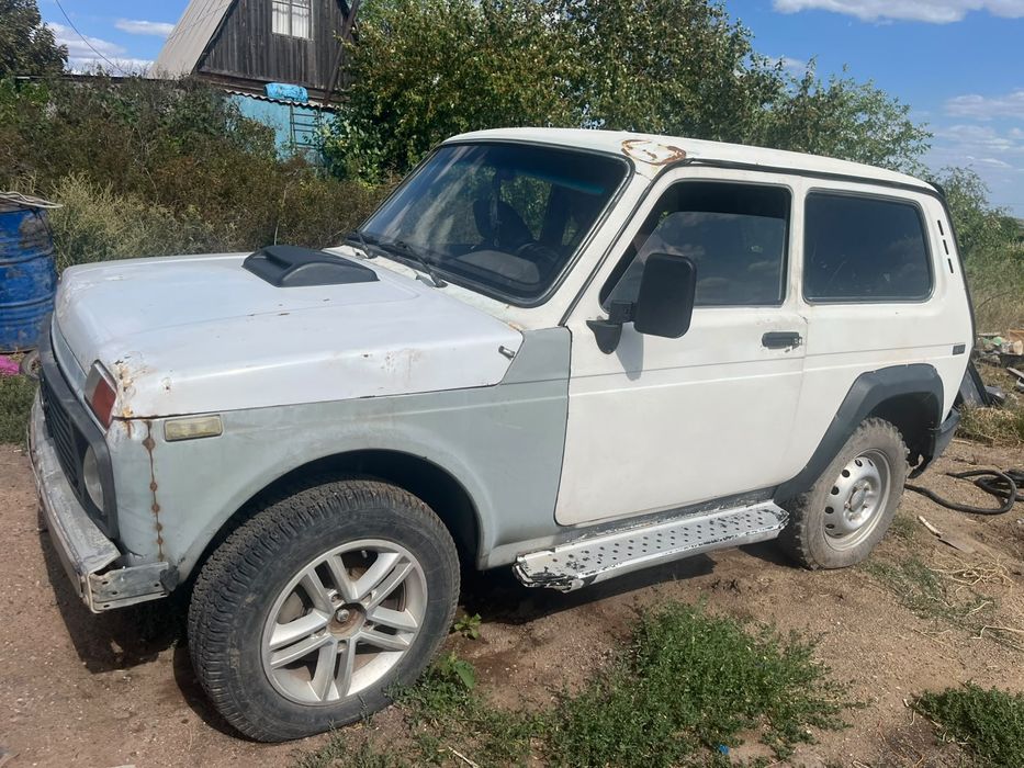 Продам ниву инжектор