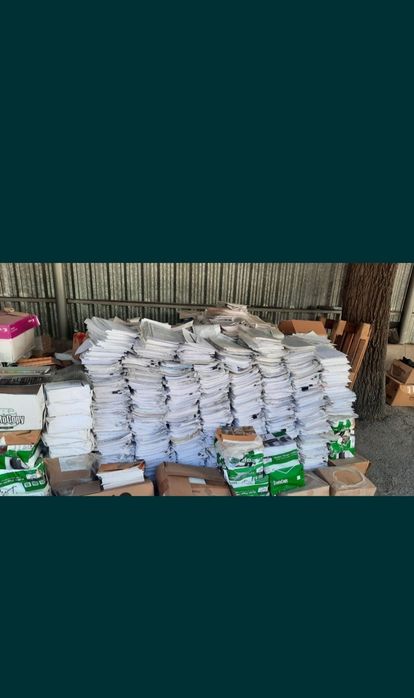 Makalatura Yuqori narxda Olamiz kardon qoğoz Oq qogʻoz  Olamiz