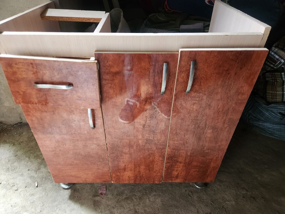 Продаётся шкаф для мойки