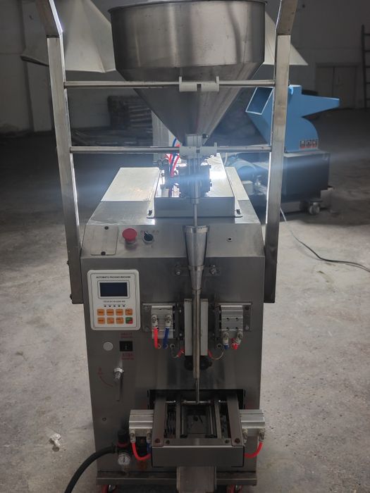 Аппарат для упаковки жидкостей