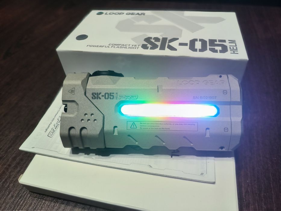 Отличный подарок. Фонарь Loop gear sk05 pro