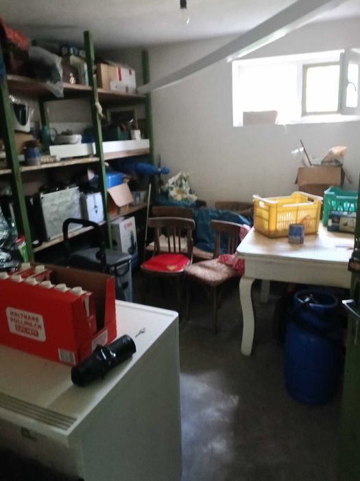 284-Продава се етаж от къща с гараж в с. Стражец