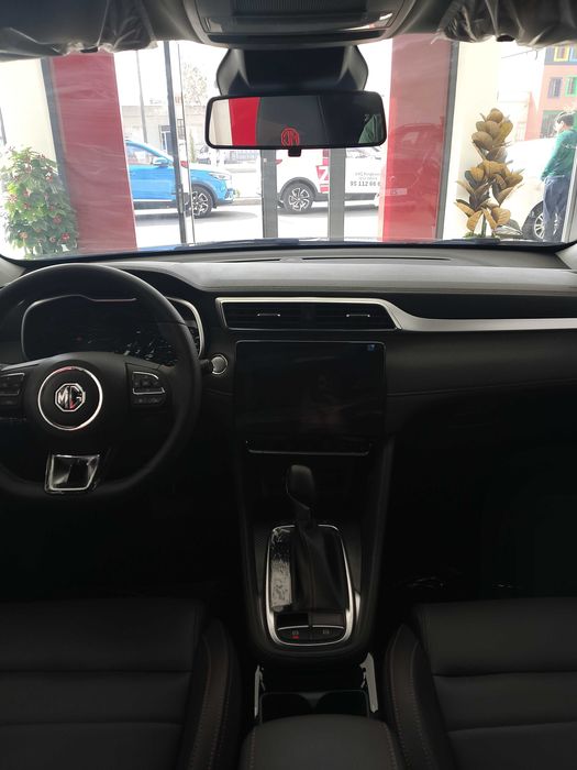 MG ZS-Красовер паркетнинг