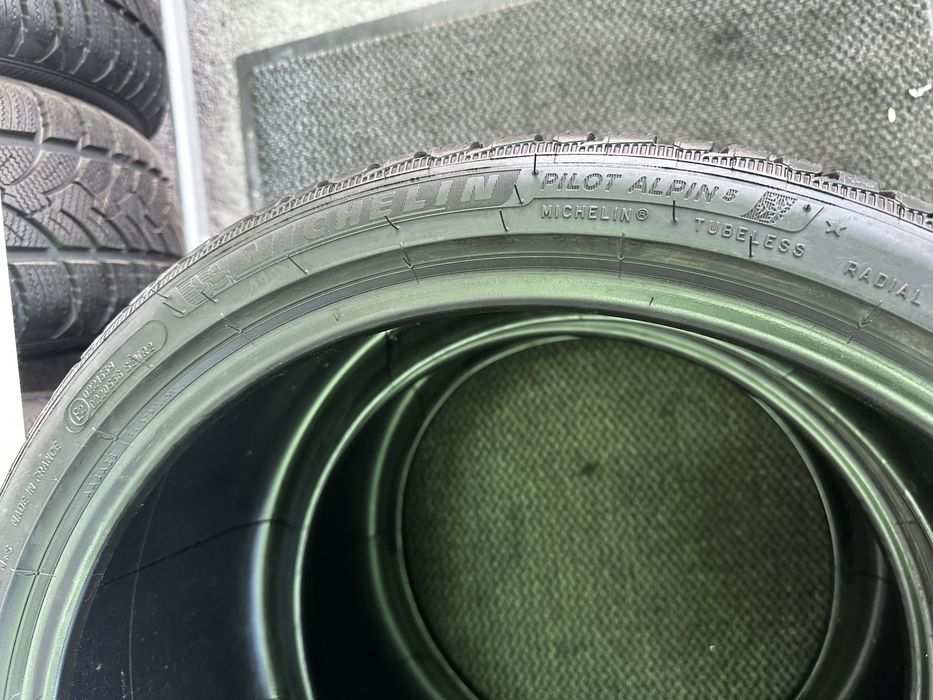 285/30 R20 99V - Michelin Pilot Alpin 5 Oferta