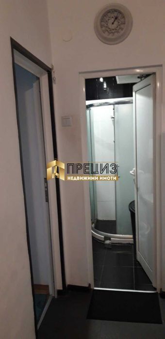 Продава се Двустаен апартамент в Шумен, Център - 74 кв.м за 1960 €/кв.м - Снимка #17