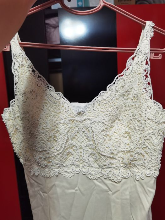 Дамски официални (булченски) рокли