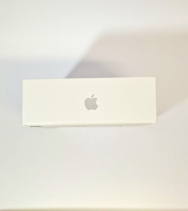 Air Pods 3 cu încărcare Mag safe