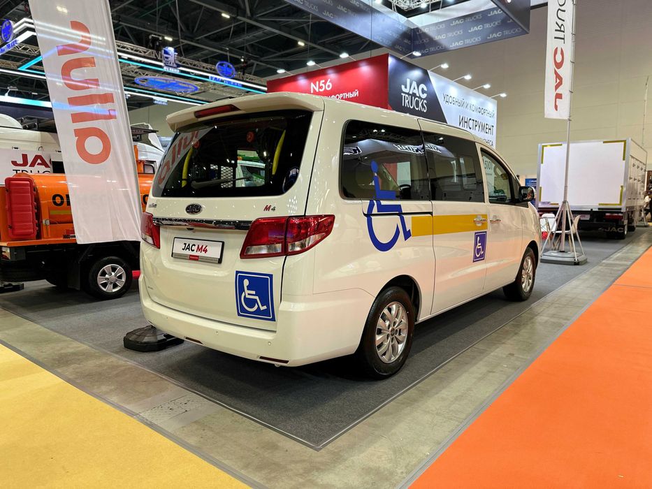 JAC M4  Иватакси