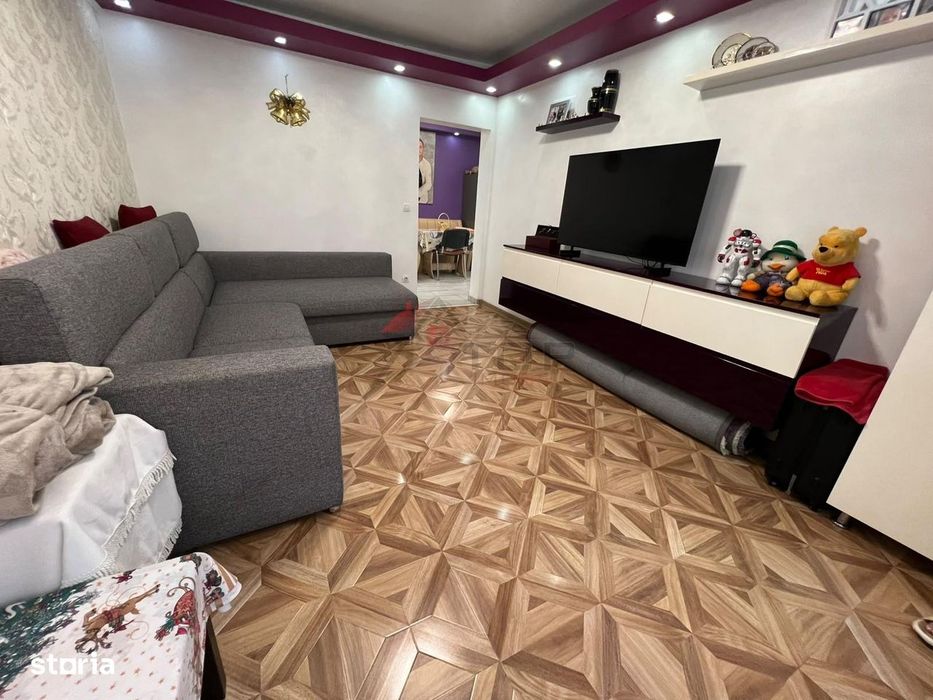 Apartament 2 camere Podu Ros - Decomandat