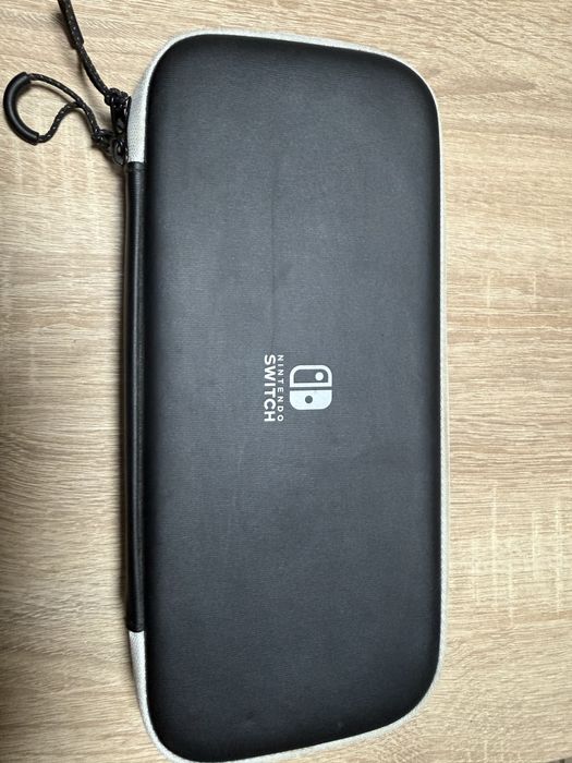 Продавам Nintendo Switch