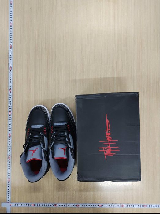 Air Jordan 3 „Black Cement