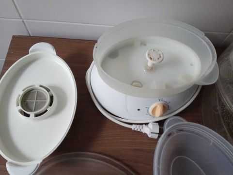 Aparat de gatit cu abur Philips HD9120.