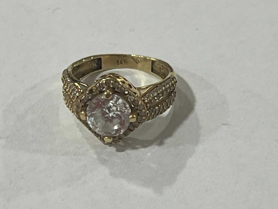 Златен пръстен 3.4гр