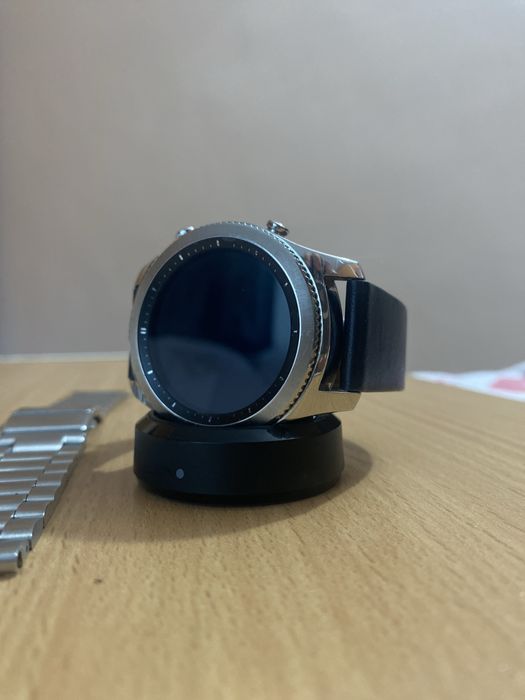 Samsung Gear S3 Classic – Elegant, Premium, cu Încărcător Original