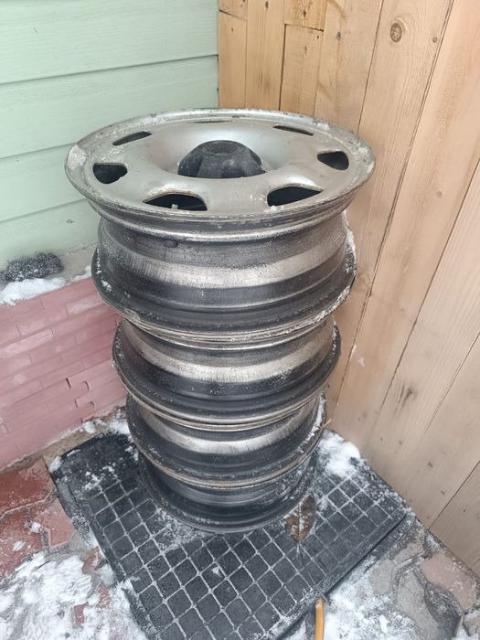 Продам диски r16