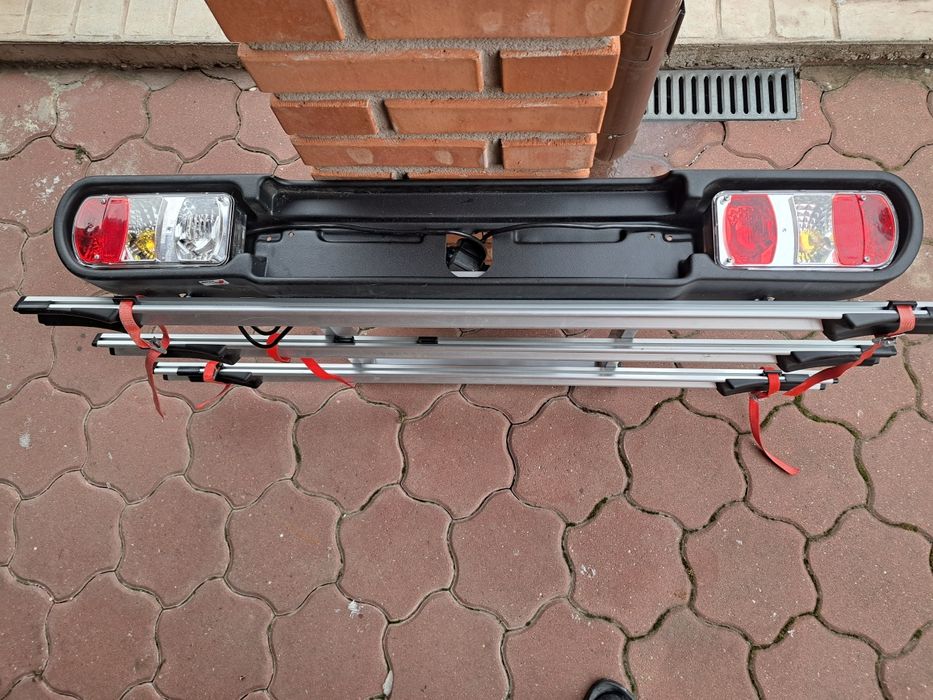 Suport bicicleta auto pentru 3 biciclete