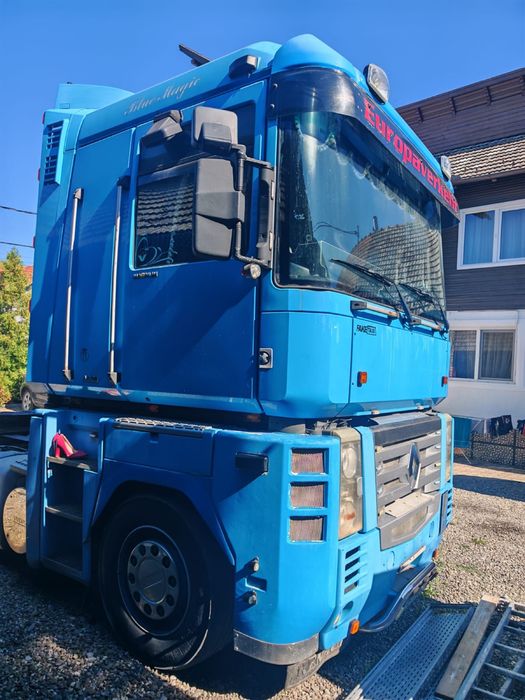 Vand Renault Magnum 480 sau schimb cu auto