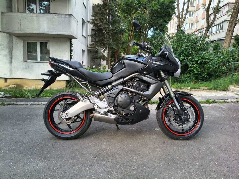 Kawasaki Versys 650 Facelift din 2012 impecabil