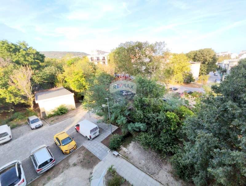 Продава се Двустаен апартамент в Варна, Левски - 77 кв.м за 1057 €/кв.м - Снимка #11
