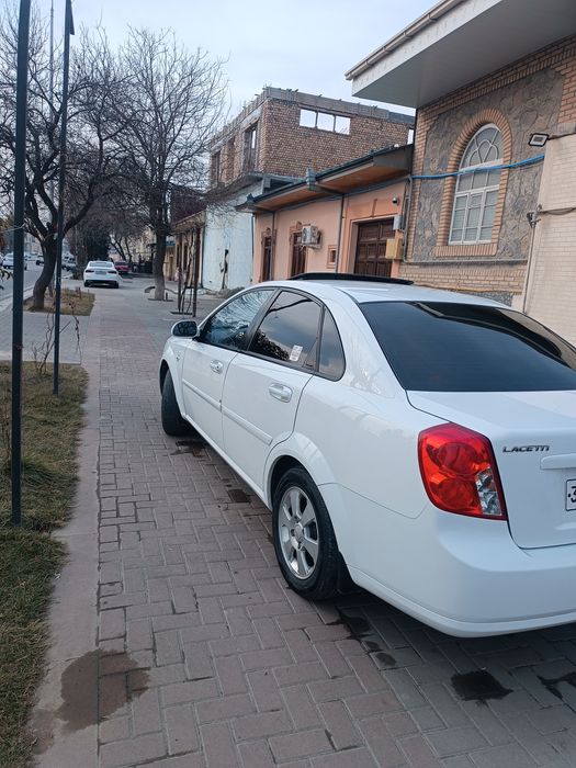 Лассети 2013 йил краска тоза афтамат лук абес кам прабек турган мошина