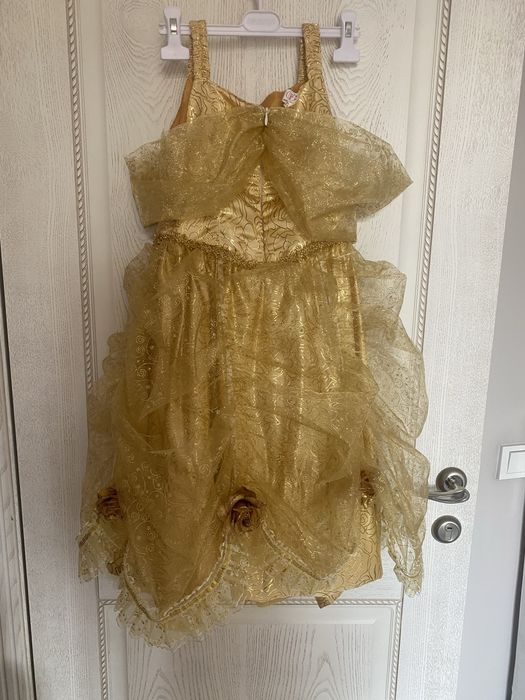 Платье Изабеллы, Беллы Disney