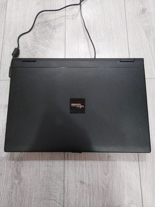 Fujitsu  Siemens AMILO