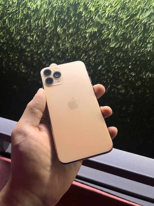 Iphone 11 pro gold