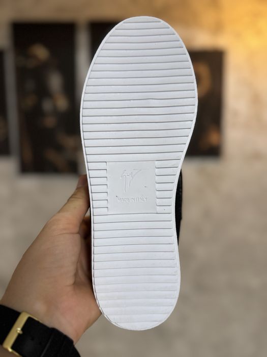 Adidasi Barbati Giuseppe Zanotti Black & White!