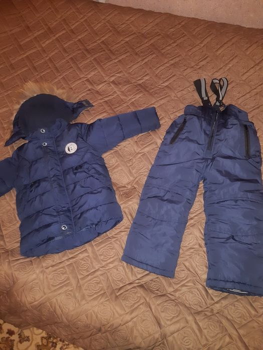 Продам детский зимний комбинезон