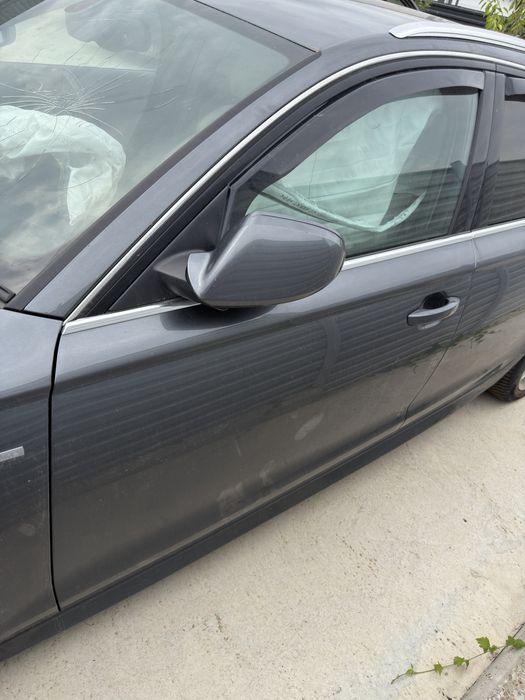 Usa/ Portiera stanga fata/ spate Audi A6 C7 4G 2012 break, cod vopsea LY9C/ 4G0 831 051/ 4G5 833 051