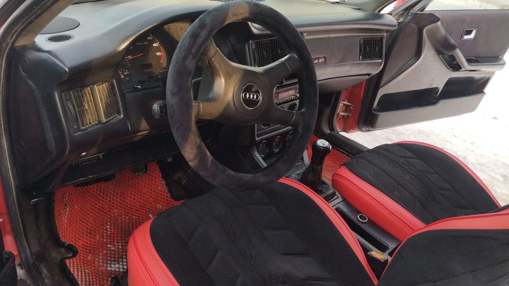 Ауди В4 машина автомабиль