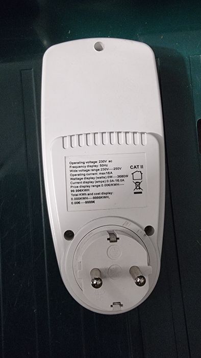 Прибор за измерване на консумираната енергия/ватметър/