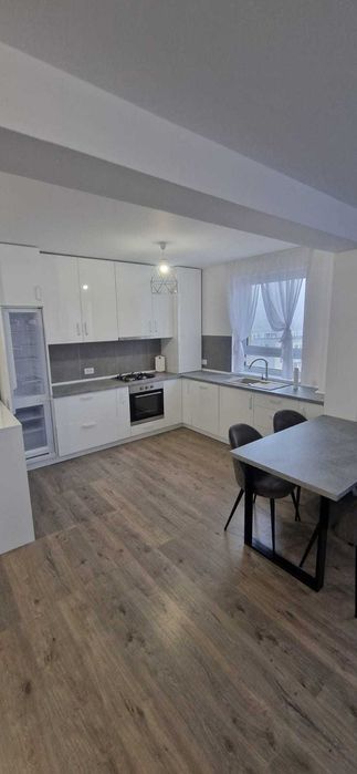 Apartament de inchiriat