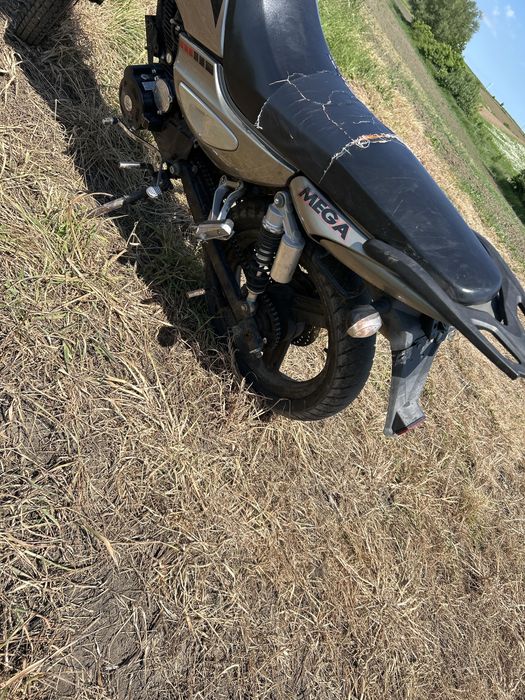 Motocicletă de vînzare 850€ negociabil