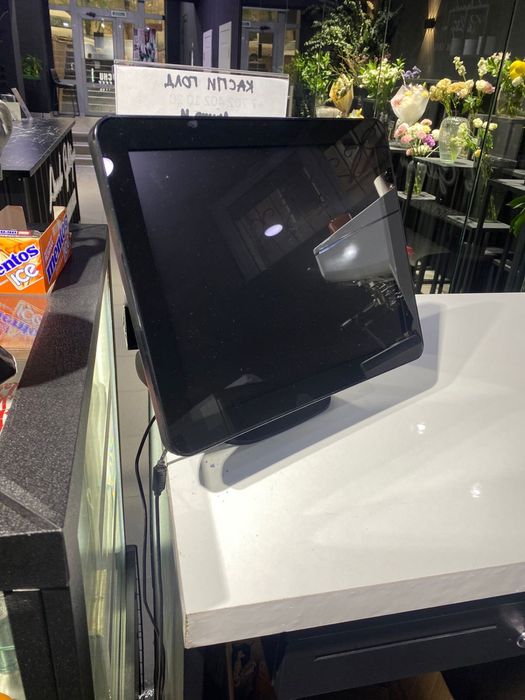 Мебель и техника для кафе