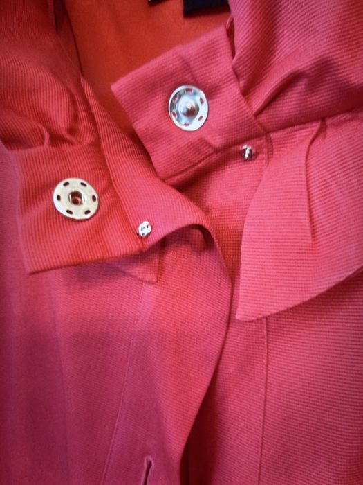 Pardesiu Moschino marimea L