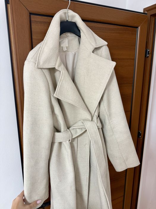 Продавам дълго вълнено палто HM