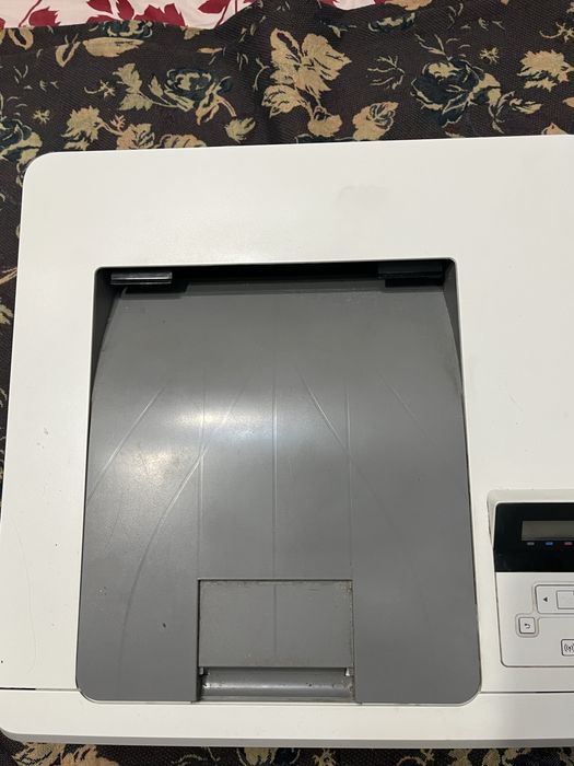 Продаю цветной принтер