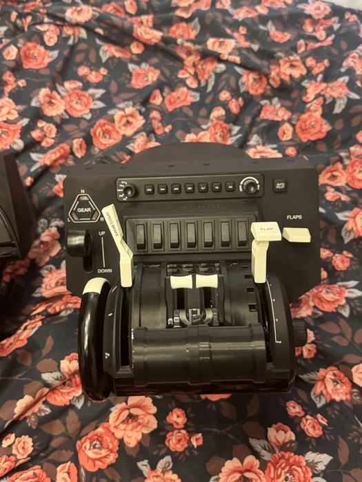 Honeycomb Bravo Yoke + Throttle Quadrant