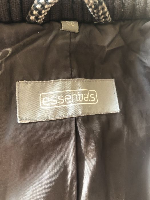 Scurta din stofa marimea 50