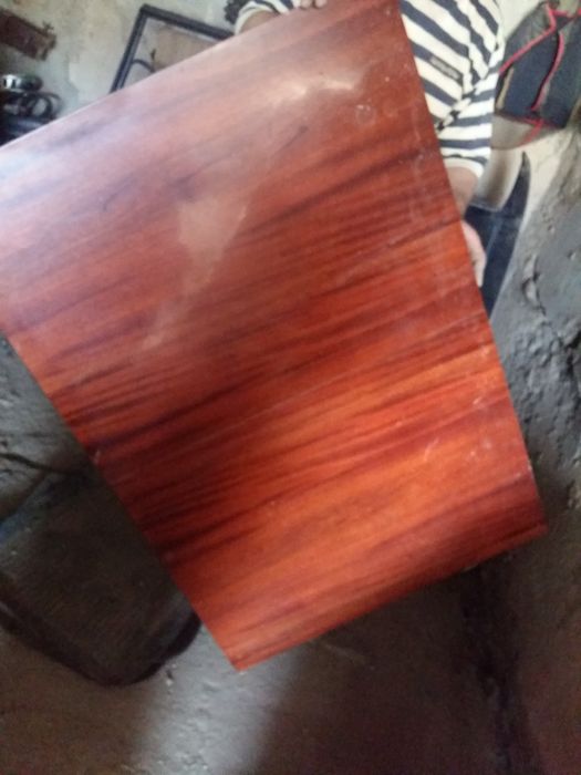 Стол полироаанный