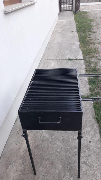 Gratar  pentru Mici.