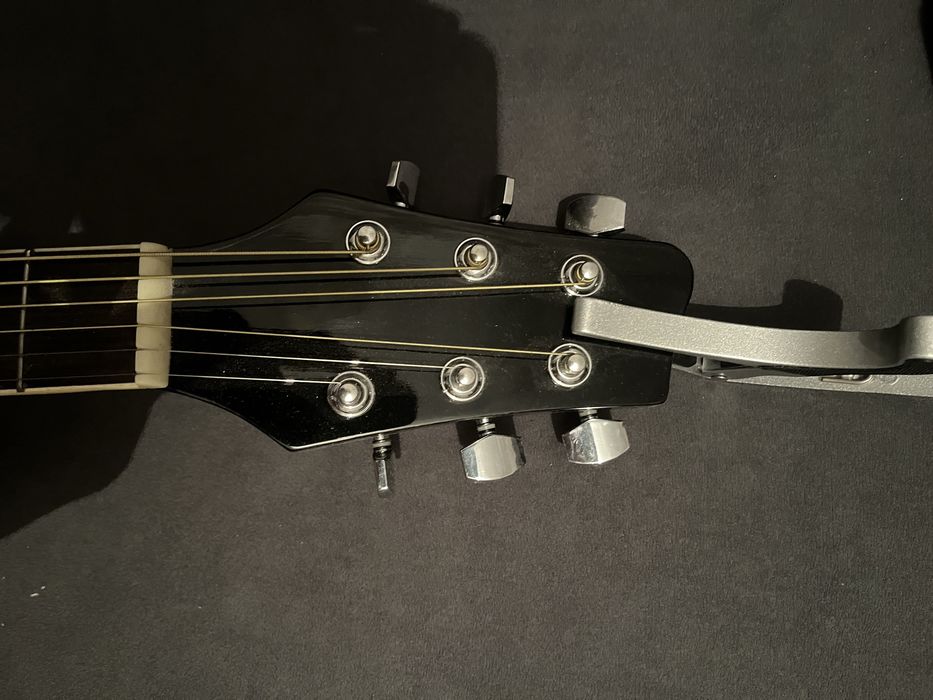 Продам гитару аккустическую Stagg