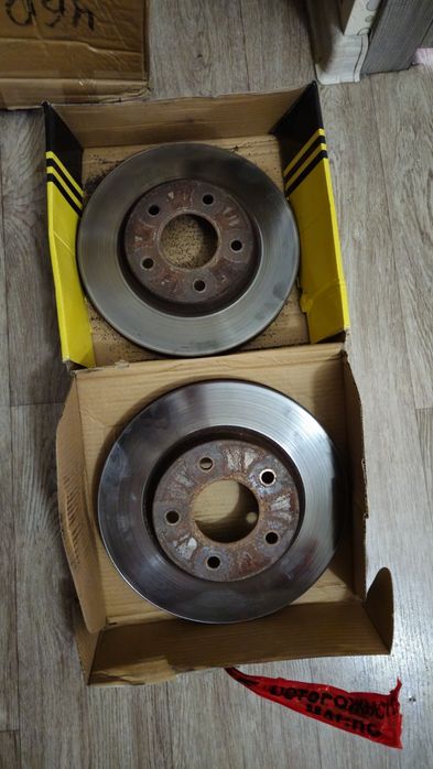 Тормозные диски для Mitsubishi Lancer 10