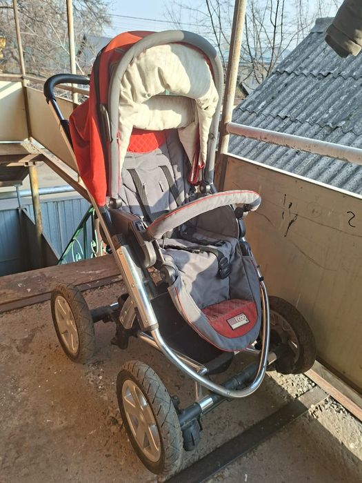 Продам детскую коляску