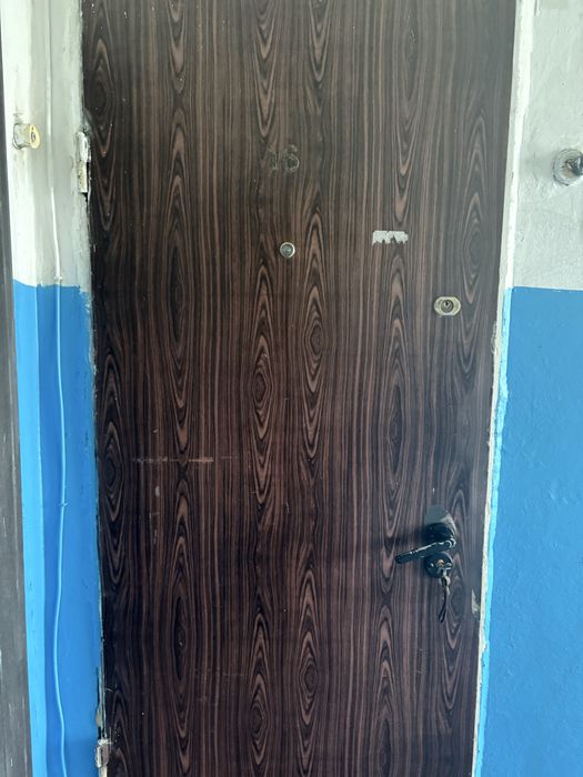 Продаётся входные двер