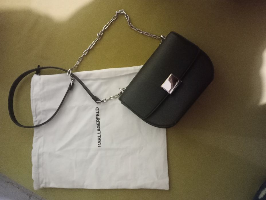 Маркова чанта чисто нова