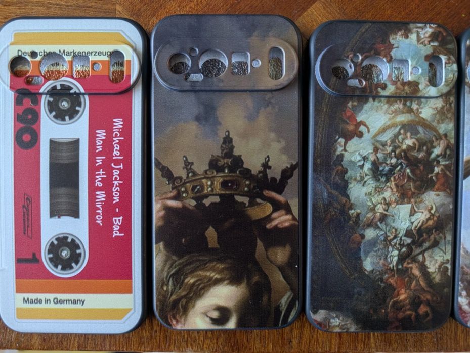 Подарявам кейсове за телефони